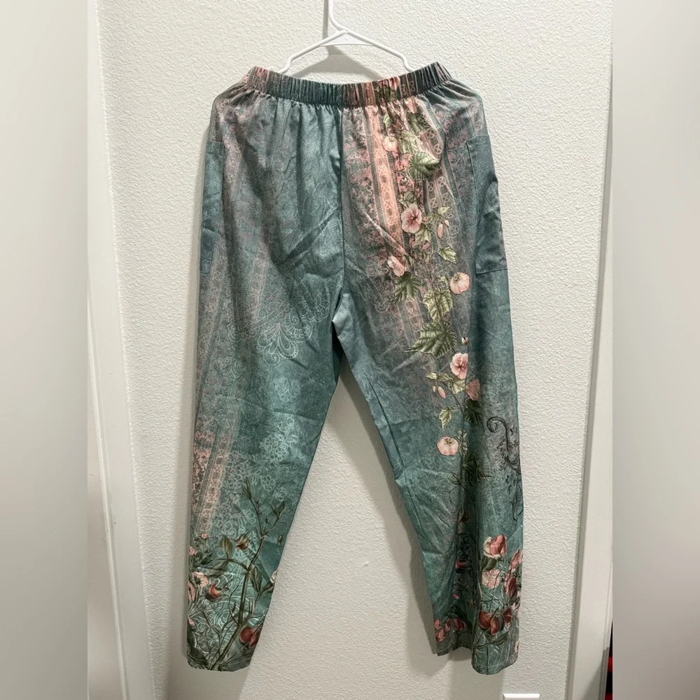 Colorful Patterned Pants - Picture 3 of 3